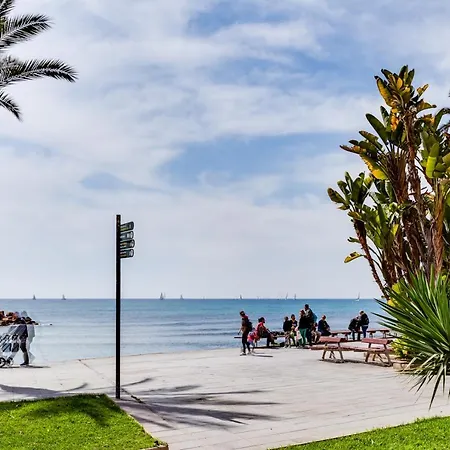 Calle Concordia 128 公寓