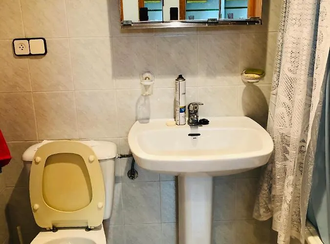 Calle Concordia 128 *