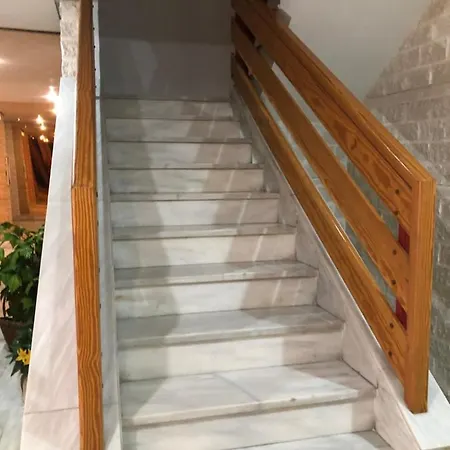 Calle Concordia 128 *