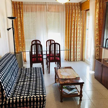 Calle Concordia 128 Appartement *