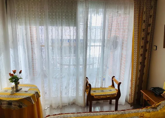 Calle Concordia 128 Appartement *