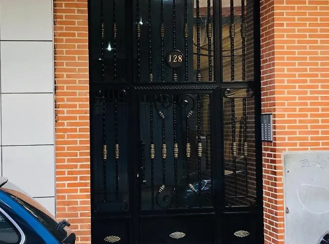 Calle Concordia 128 *