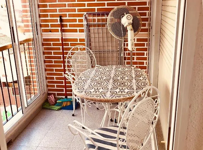 Appartement Calle Concordia 128 *